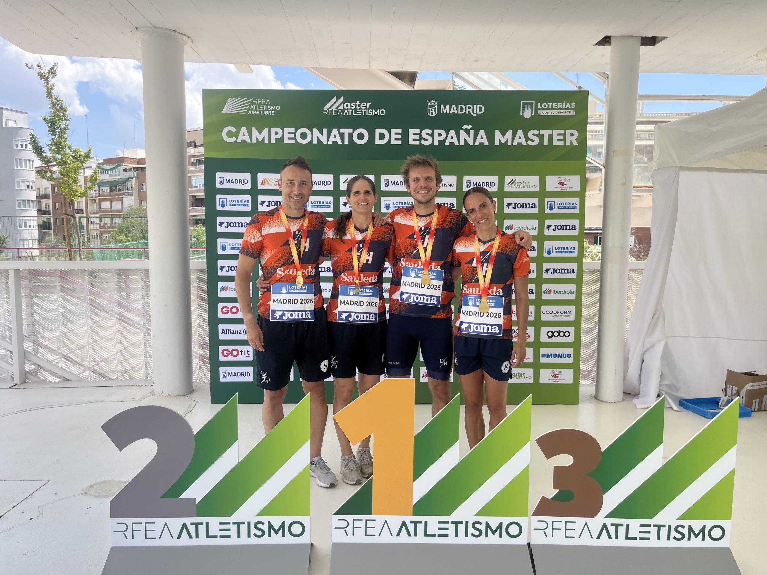 Sis medalles màster i un rècord del món al Campionat...